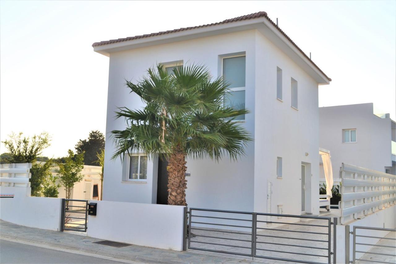 Villa KOLIBRI- MYTHICAL SANDS Paralimni Esterno foto