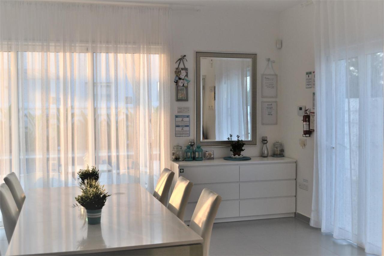 Villa KOLIBRI- MYTHICAL SANDS Paralimni Esterno foto