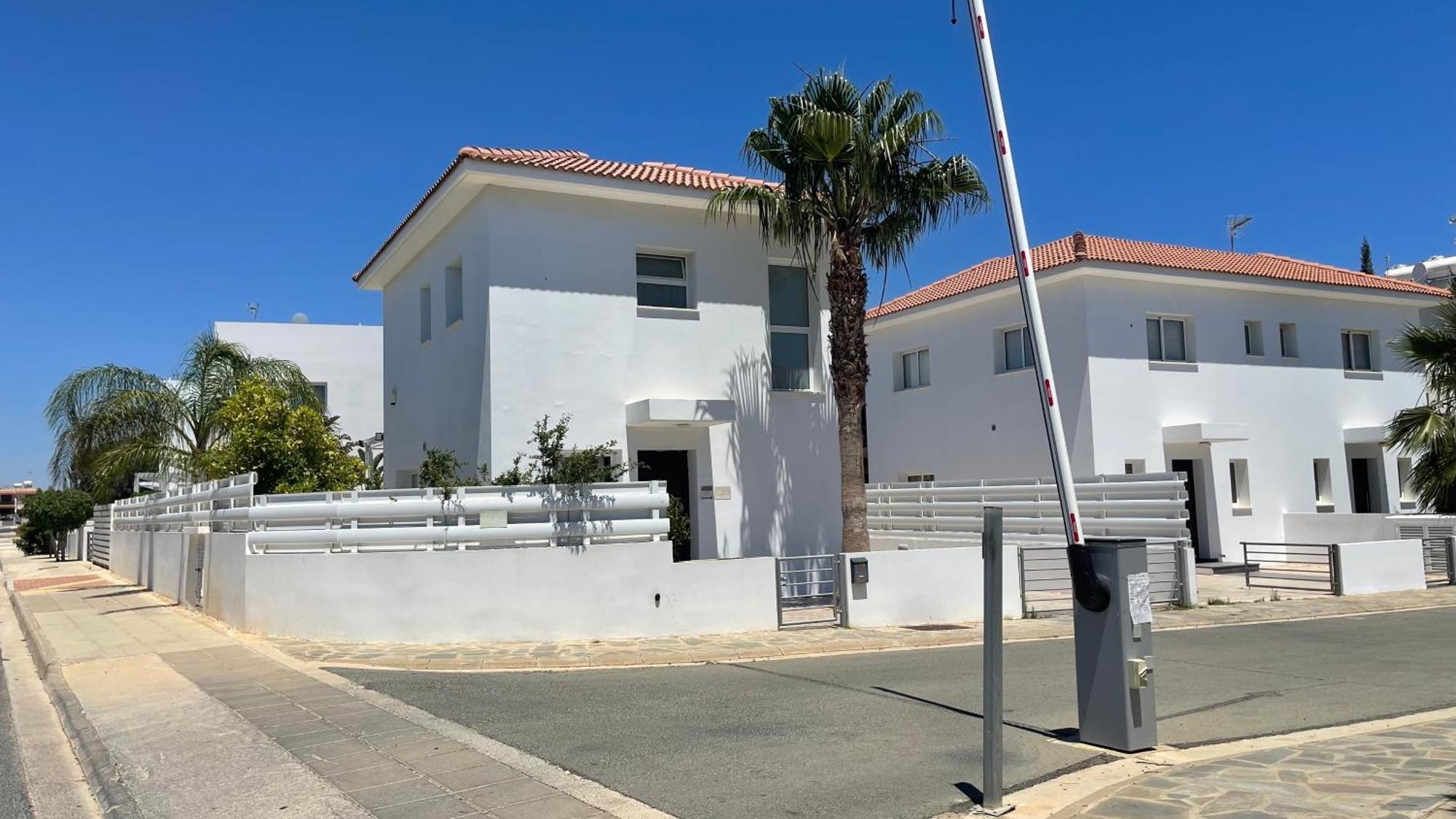 Villa KOLIBRI- MYTHICAL SANDS Paralimni Esterno foto