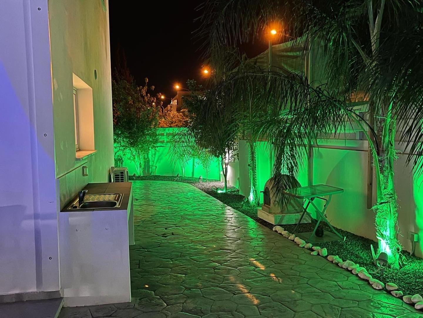 Villa KOLIBRI- MYTHICAL SANDS Paralimni Esterno foto